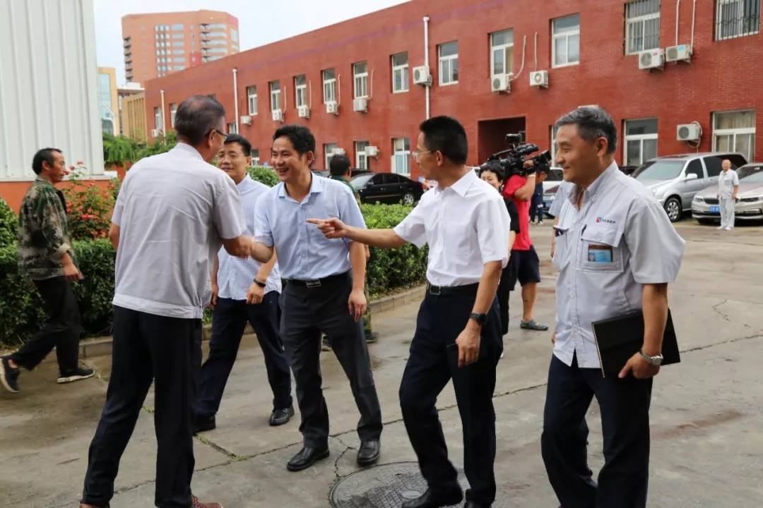千亿千亿(中国)董事长接待各位来宾